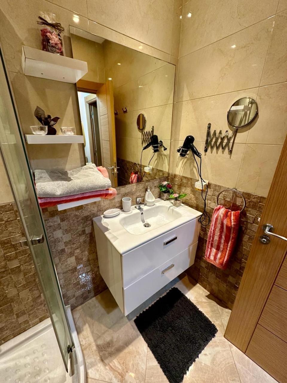 Apparemment De Luxe Vue Piscine Daire Bouznika Dış mekan fotoğraf
