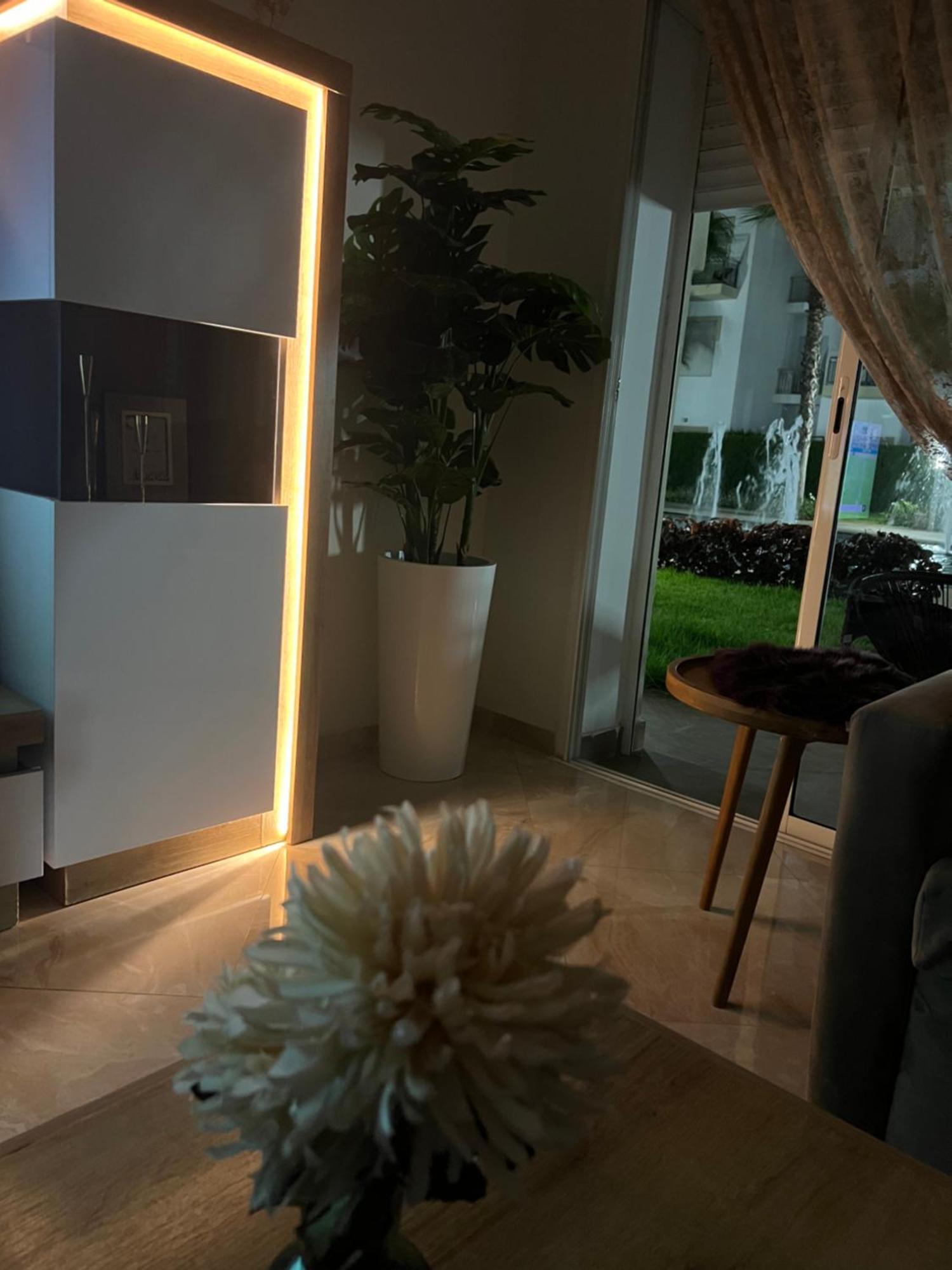 Apparemment De Luxe Vue Piscine Daire Bouznika Dış mekan fotoğraf